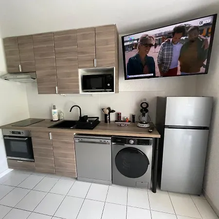 211 Les Salicornes Apartment Arles