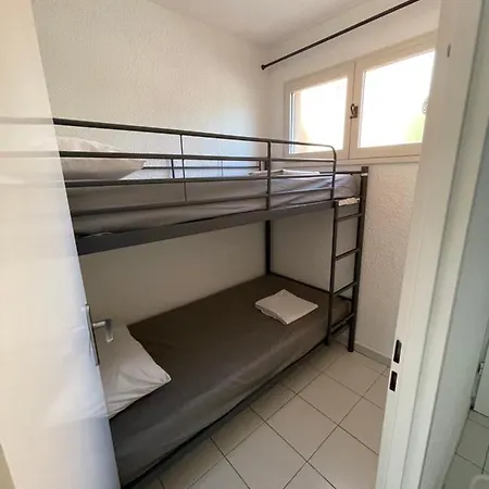 211 Les Salicornes Apartment *
